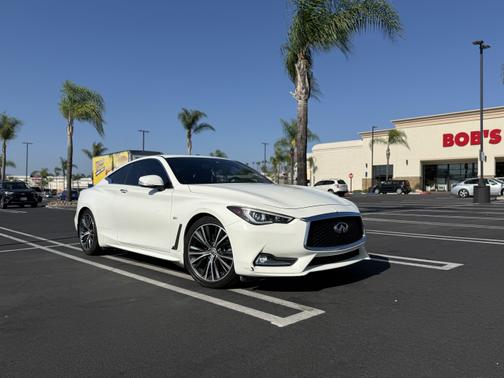 2018 INFINITI Q60 3.0t LUXE