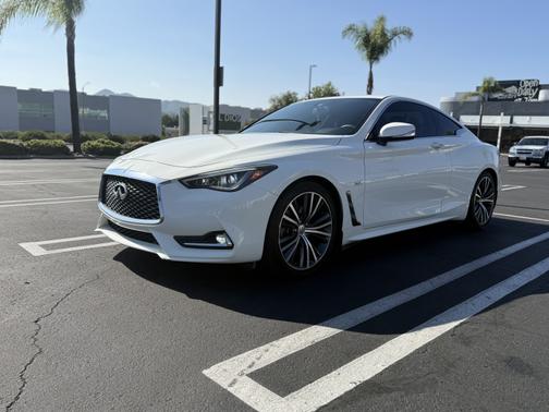 2018 INFINITI Q60 3.0t LUXE