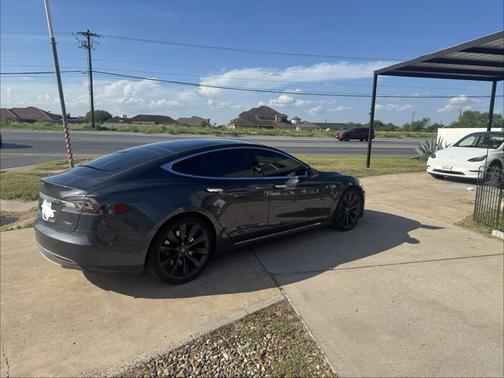 Black 2014 Tesla Model S P85D