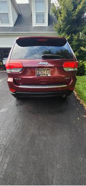 Red 2016 Jeep Grand Cherokee Limited