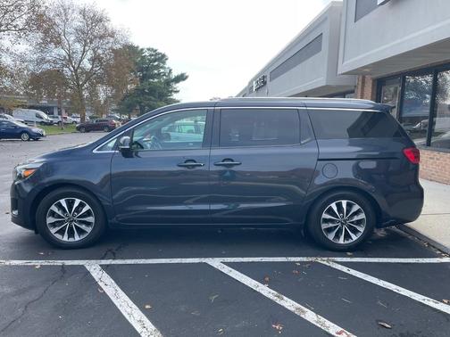 Blue 2015 Kia Sedona SX