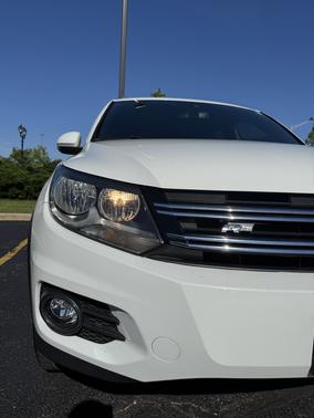 White 2016 Volkswagen Tiguan R-Line