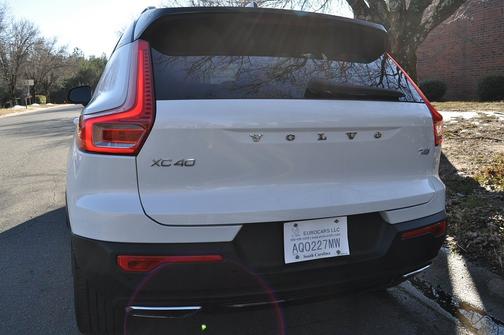 2019 Volvo XC40 T4 R-Design