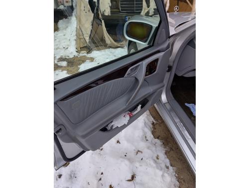 2000 Mercedes-Benz E-Class E320 4MATIC