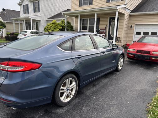 2018 Ford Fusion Hybrid SE