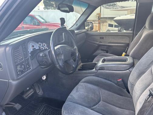 Black 2003 Chevrolet Silverado 2500 LT H/D Extended Cab