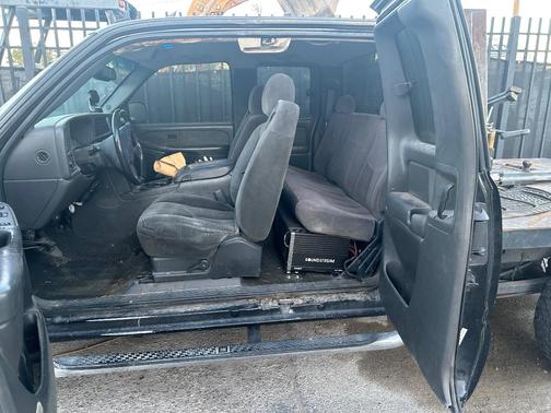 Black 2003 Chevrolet Silverado 2500 LT H/D Extended Cab