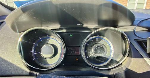 2012 Hyundai SONATA GLS