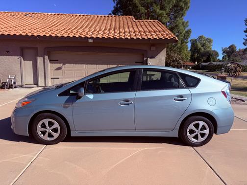 2012 Toyota Prius Two