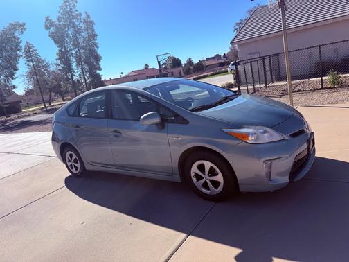 2012 Toyota Prius Two