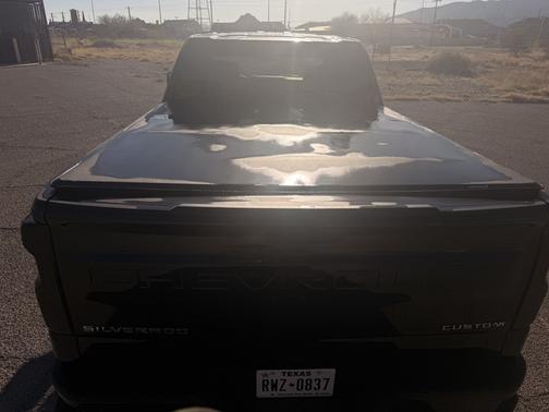 2025 Chevrolet Silverado 1500 Custom