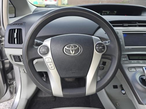 Silver 2014 Toyota Prius Four