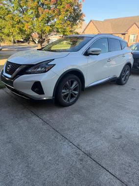 White 2019 Nissan Murano Platinum