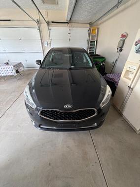 Black 2014 Kia Cadenza Premium