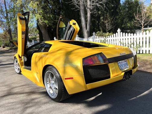 2004 Lamborghini Murcielago Base