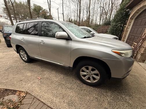 2013 Toyota Highlander SE