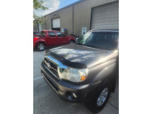 Gray 2011 Toyota Tacoma Access Cab