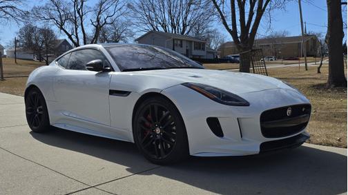 2017 Jaguar F-TYPE R
