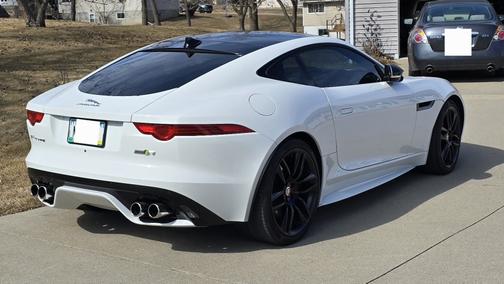 2017 Jaguar F-TYPE R