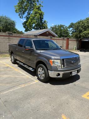 Gray 2011 Ford F-150 XLT