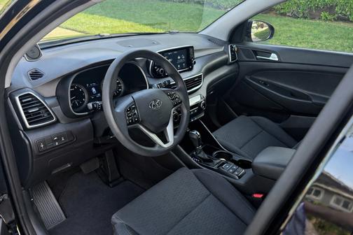 2020 Hyundai TUCSON SE