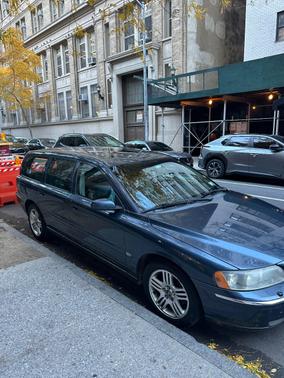 2006 Volvo V70 2.5T