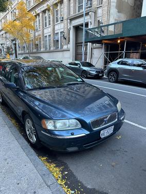 2006 Volvo V70 2.5T