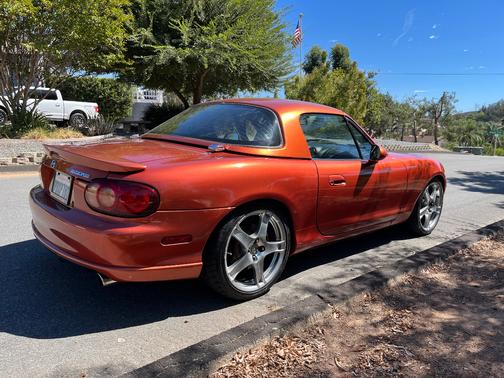 2005 Mazda MazdaSpeed Miata MX-5 Base