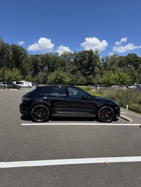 2025 Porsche Macan Macan GTS