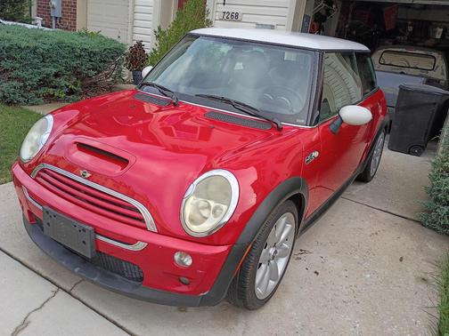 Red 2003 MINI Cooper S Base