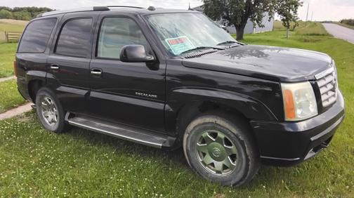 2004 Cadillac Escalade Base