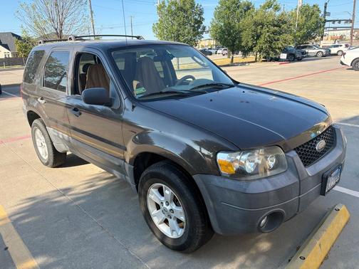 Gray 2007 Ford Escape XLT