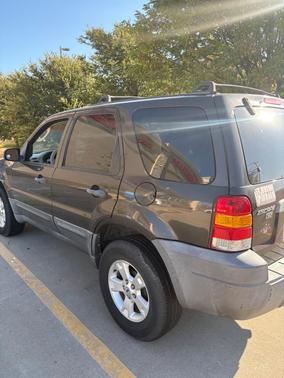 Gray 2007 Ford Escape XLT