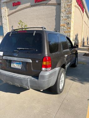 Gray 2007 Ford Escape XLT