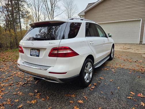 White 2014 Mercedes-Benz M-Class ML 350 4MATIC