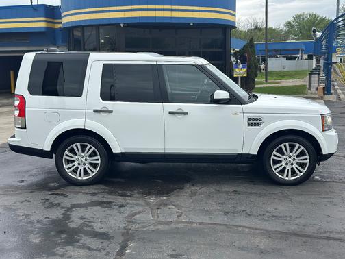 White 2011 Land Rover LR4 HSE