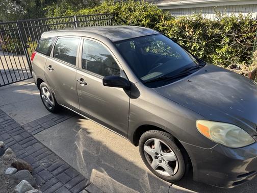 Gray 2004 Toyota Matrix Base