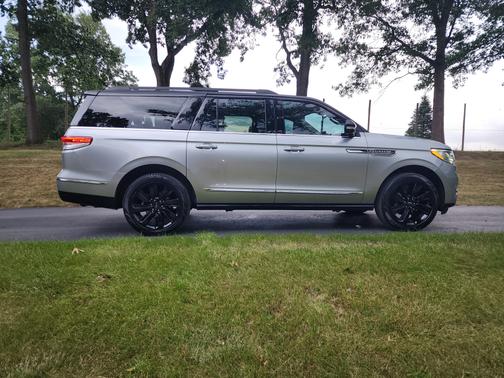 2023 Lincoln Navigator L Black Label