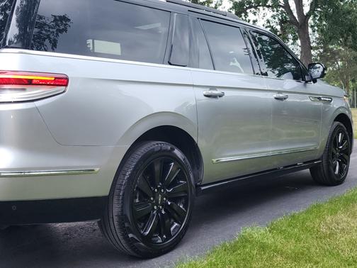 2023 Lincoln Navigator L Black Label