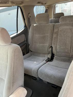 White 2002 Toyota Sequoia SR5