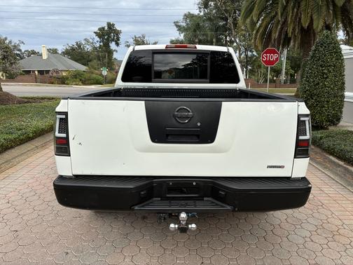 2012 Nissan Titan SV