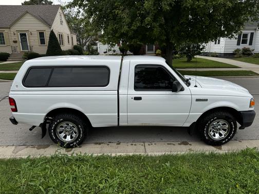 White 2011 Ford Ranger XL