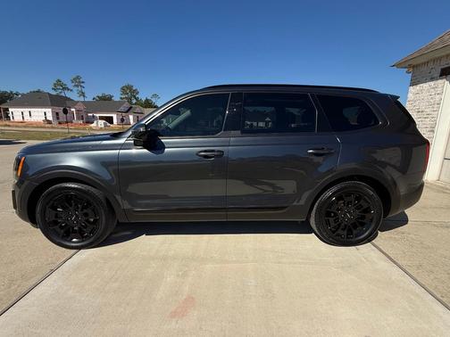 Gray 2022 Kia Telluride SX