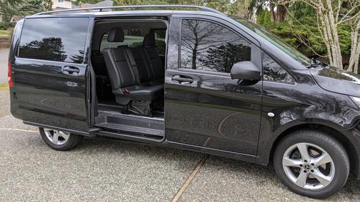 Black 2018 Mercedes-Benz Metris Base