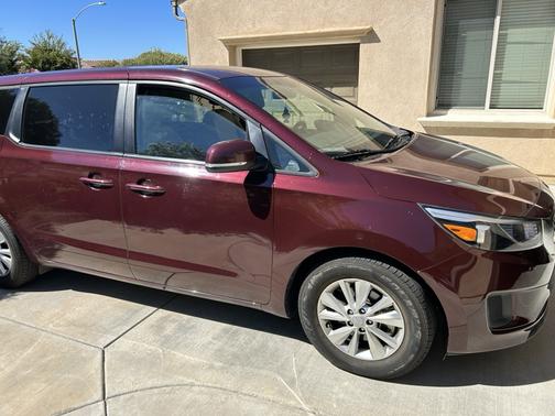 2018 Kia Sedona LX
