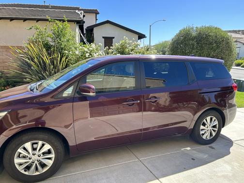 2018 Kia Sedona LX