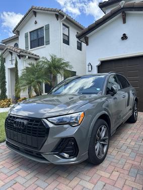 2021 Audi Q3 45 S line Premium