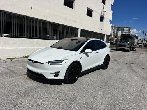 2017 Tesla Model X 75D