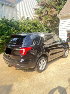 Black 2019 Ford Explorer Base