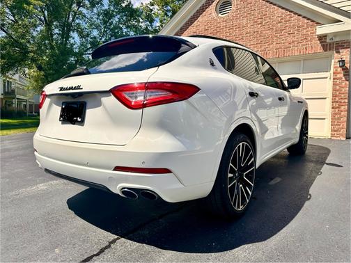 2017 Maserati Levante Base